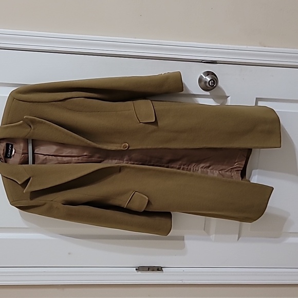 Coat. - Picture 2 of 6